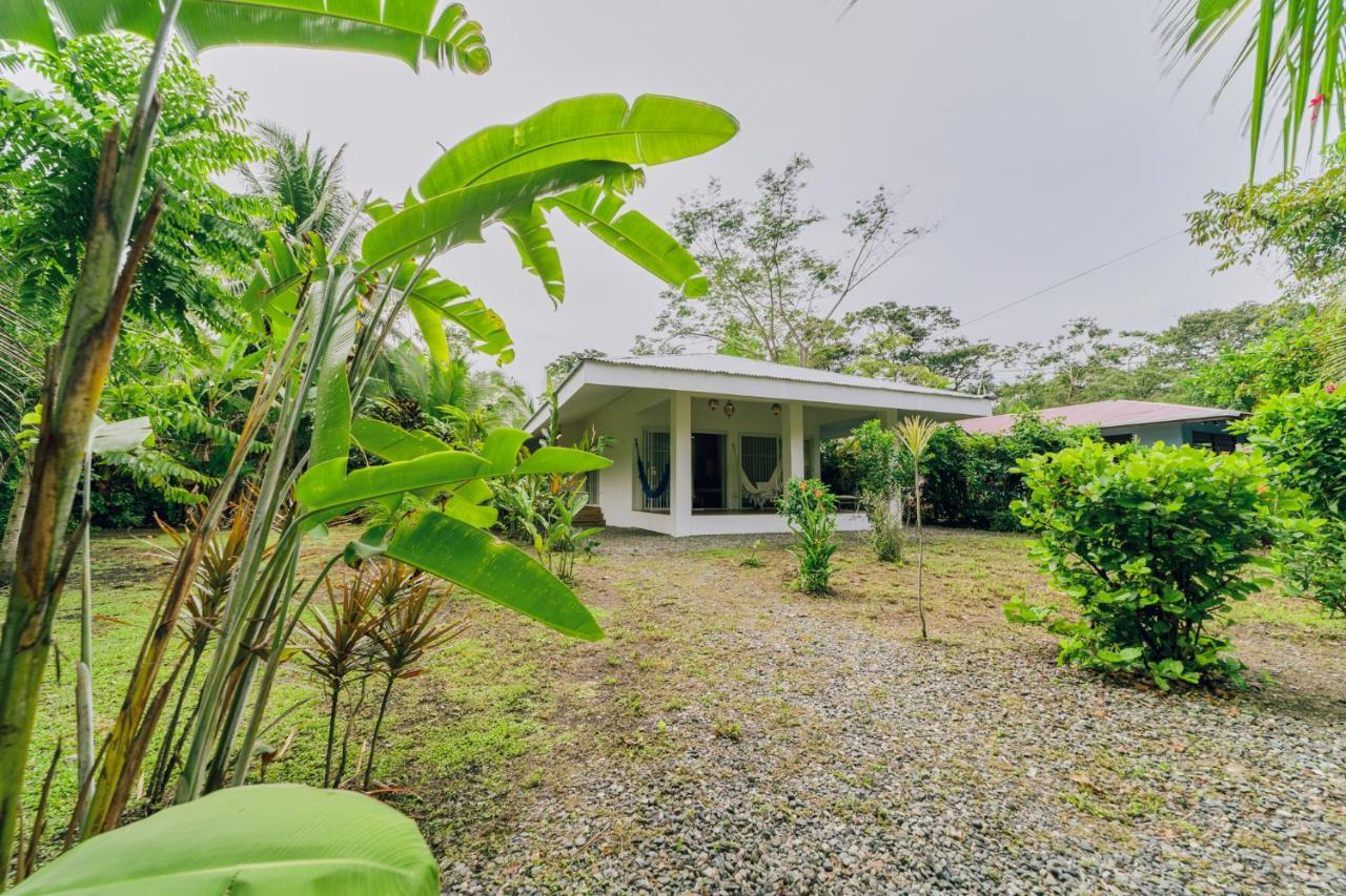 Pineapple House Manzanillo Villa Exterior photo