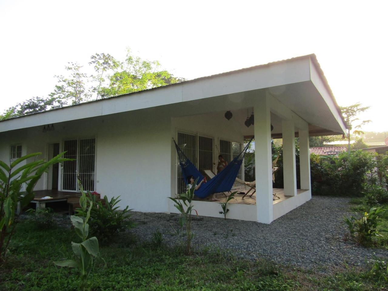 Pineapple House Manzanillo Villa Exterior photo